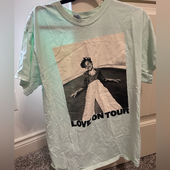 HSLOT merch light blue love on tour shirt - Picture 1 of 1